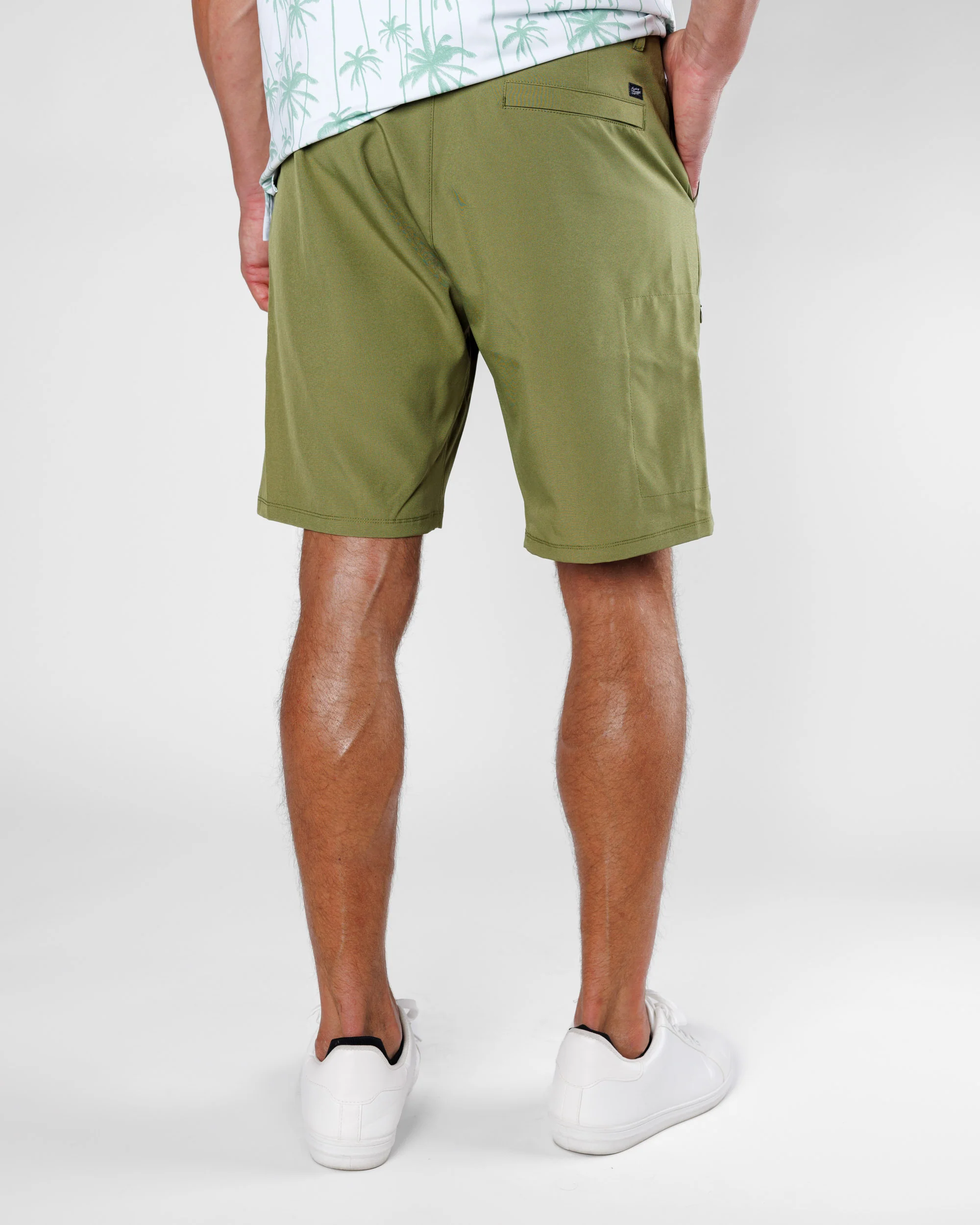 Everywear Shorts - Olive - Image 3