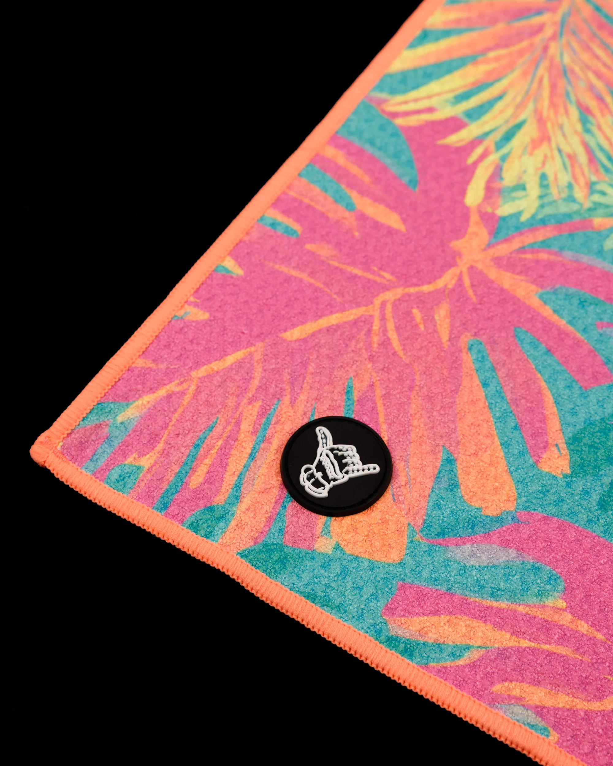 North Shore Golf Towel - Image 3